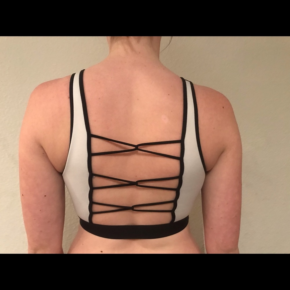 sports bra